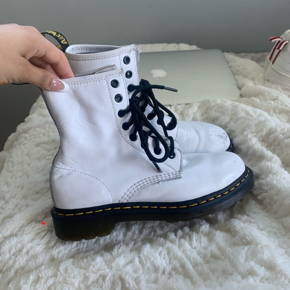 doc marten boots - Picture 2 of 4